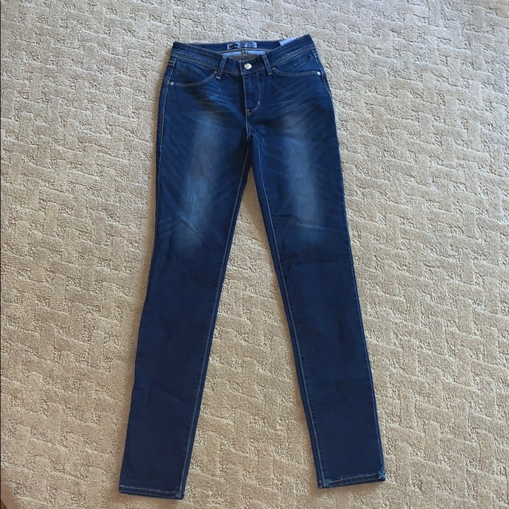 blue skinny jeans